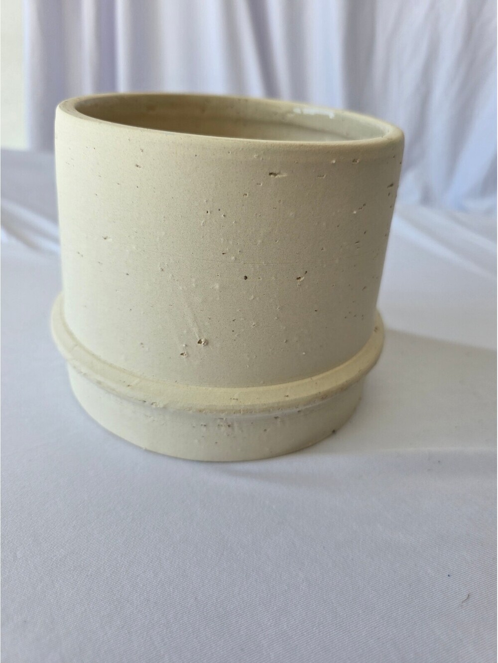 Cream Ceramic Plant Pot with Drainage Hole